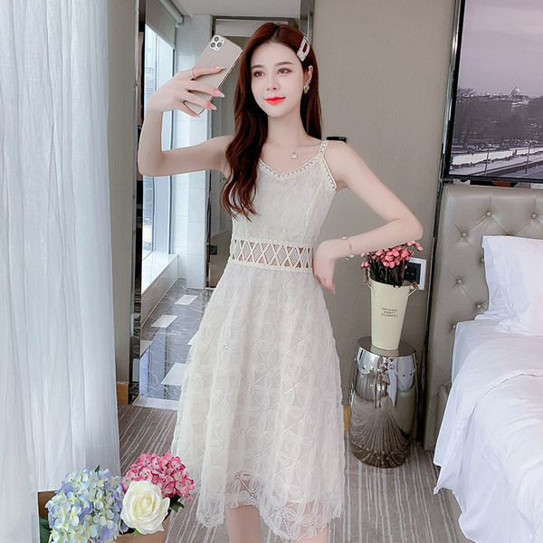 Rochie de dama din dantela cu broderie si bretele subtiri