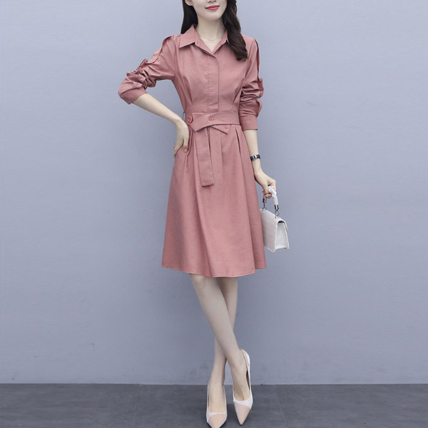 Casual γυναικείο φόρεμα με κλασικό γιακά