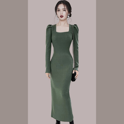 Μακρύ ανοιξιάτικο φόρεμα με τετράγωνη λαιμόκοψη