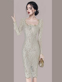 Rochie de dama din dantela cu decolteu patrat