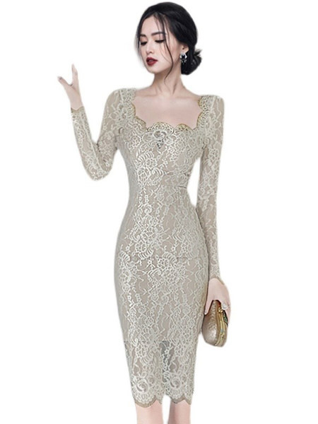 Rochie de dama din dantela cu decolteu patrat