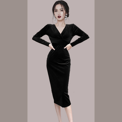 Naiste elegantne plüüsist sametkleit