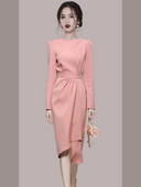 Uue mudeliga naiste kleit pikkade varrukatega roosa