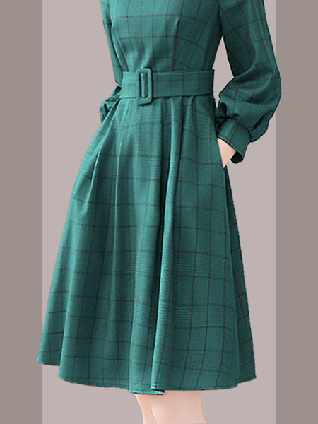 Rochie dama in carouri cu maneci lungi si decor curea