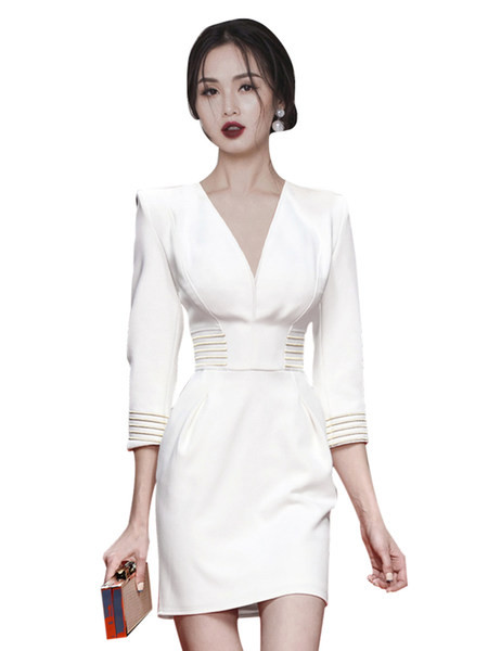 V-kaelusega pidulik kleit naistele