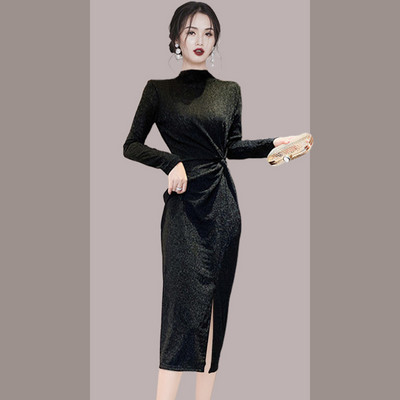 Elegantne naiste pikk kleit pikkade varrukate ja kõrge vöökohaga