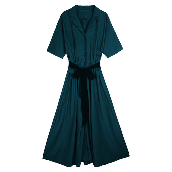 Lai asümmeetriline vööga kleit