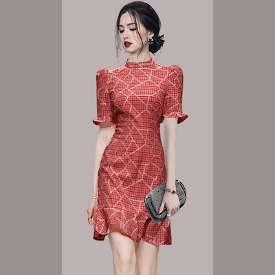 Stiilne naiste lühike kleit 3/4 varrukatega