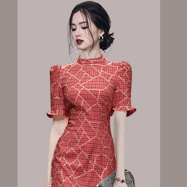 Stiilne naiste lühike kleit 3/4 varrukatega