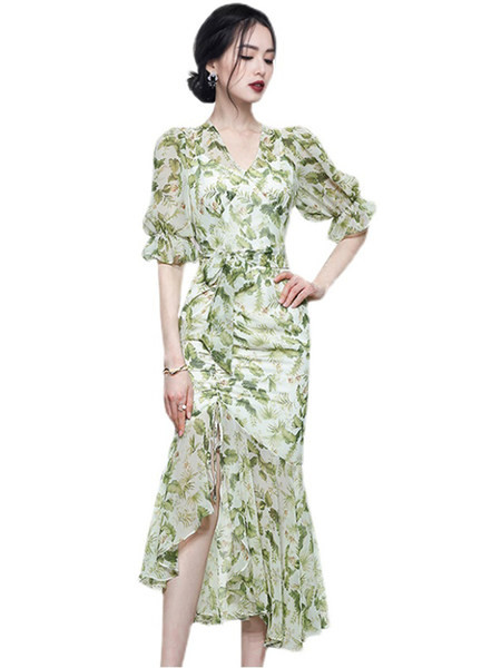 Rochie lunga de dama cu maneci scurte si motive florale