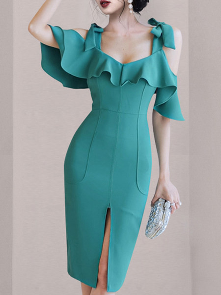 Stiilne naiste kleit paelte ja lokkidega