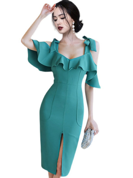 Stiilne naiste kleit paelte ja lokkidega