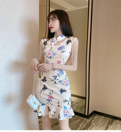 Lühike lillemustriga suvekleit