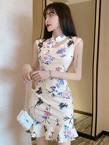 Lühike lillemustriga suvekleit