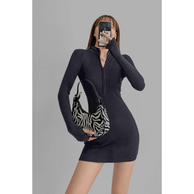 Rochie casual de dama cu model montat cu fermoar