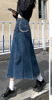 Denimlõikeline kõrge vöökoha ja taskutega seelik