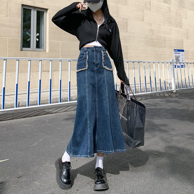 Denimlõikeline kõrge vöökoha ja taskutega seelik