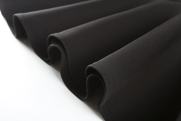 Moodne kõrge vöökohaga naiste seelik kahes mudelis