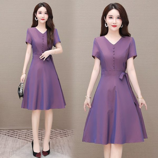 Spitsikaelusega naiste kleit - kaks värvi