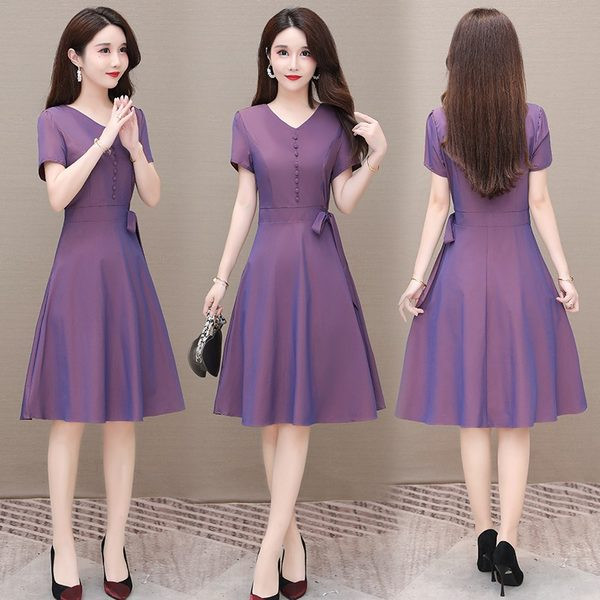 Spitsikaelusega naiste kleit - kaks värvi