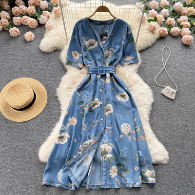 Vöö ja lillemustriga naiste kleit - sinine värv