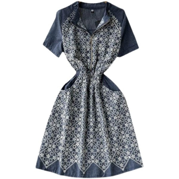 Naiste kleit lukuga ja lühikeste varrukatega