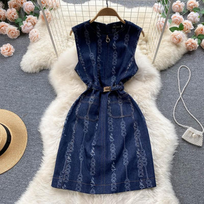 Naiste teksakleit vöökohal