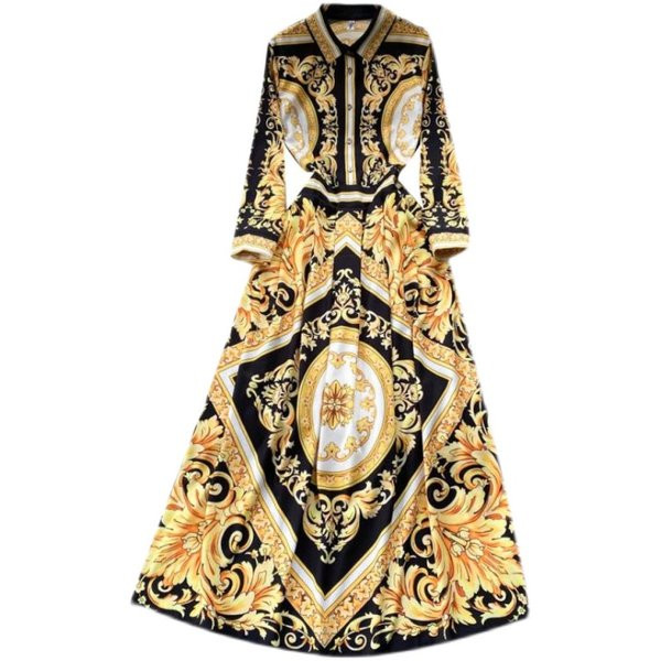 Moodne pikkade varrukate ja värvilise mustriga kevadkleit