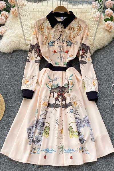 Uut mudelit pikkade varrukate ja värvimustriga naiste kleit