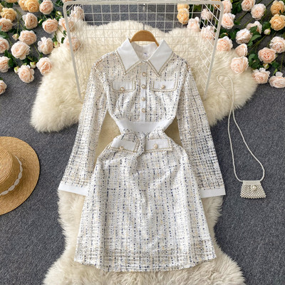 Rochie elegantă de damă cu guler clasic în alb