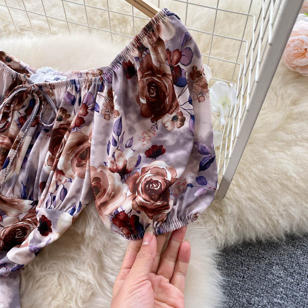 Lillemustriga suvekleit