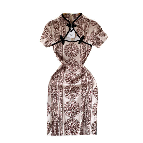 Naiste lühikeste varrukatega pitskleit – roosat värvi