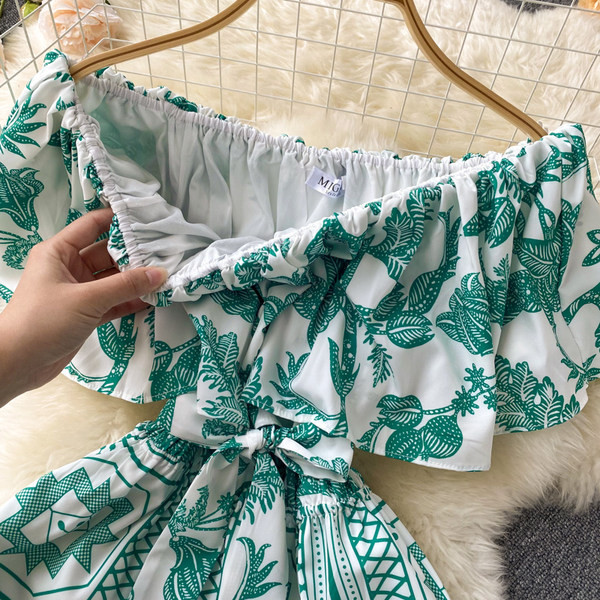 Uue mudeli naiste pikk kleit vööga