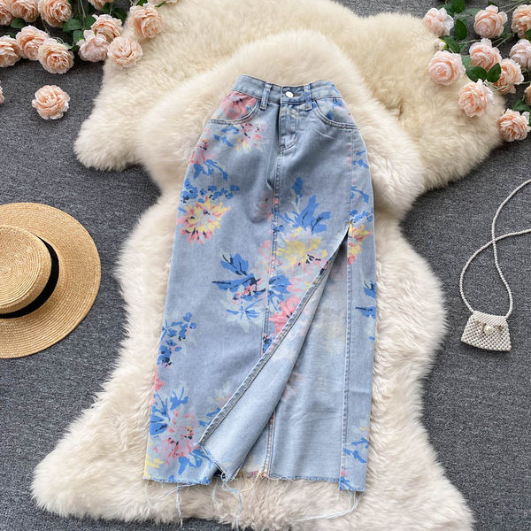 Fusta lungă din denim cu model floral și fante