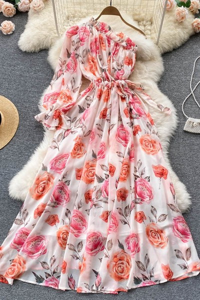 Lillemotiividega pikk naiste kleit