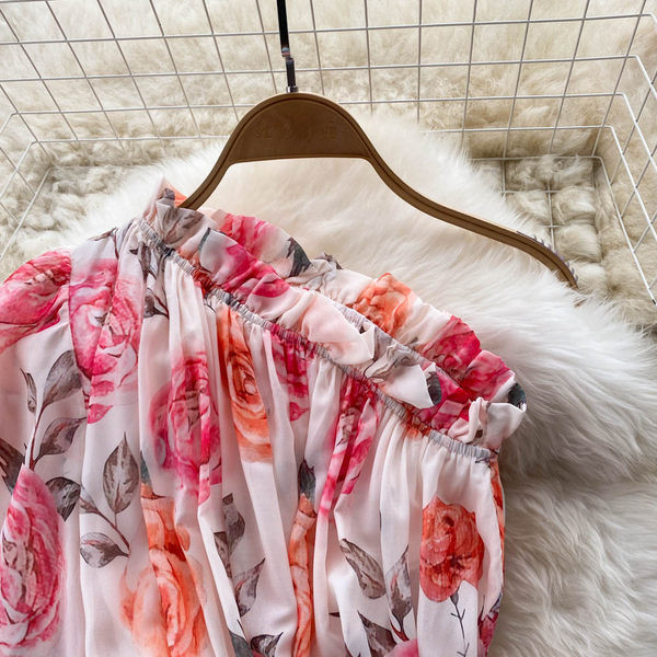 Lillemotiividega pikk naiste kleit