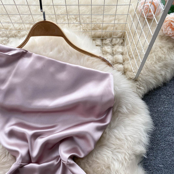 Stiilne kivikestega kleit