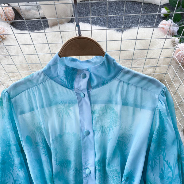 Γυναικείο μοντέρνο φόρεμα με ζώνη και φλοράλ μοτίβο