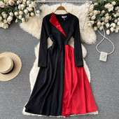 Pika lõikega kahevärviline kleit