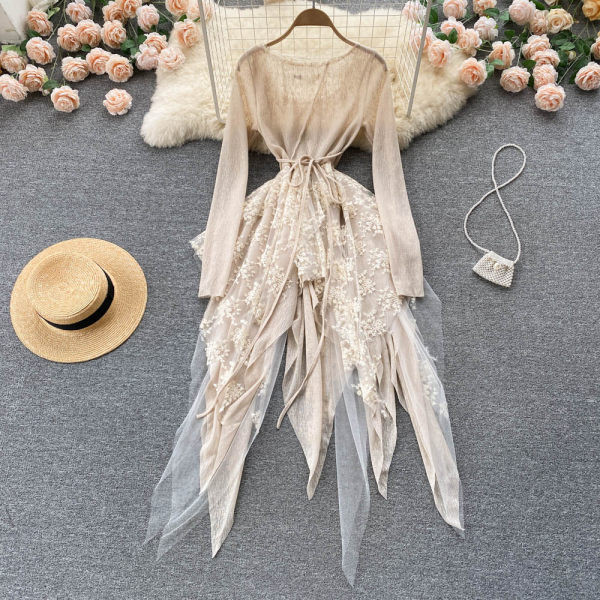 Naiste asümmeetriline tikandiga kleit