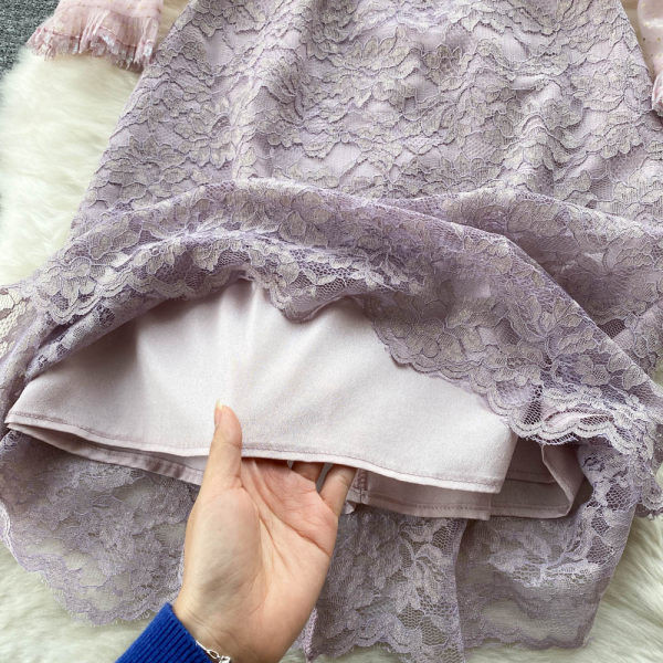 Stiilne naiste kleit pitsi ja tülli varrukatega