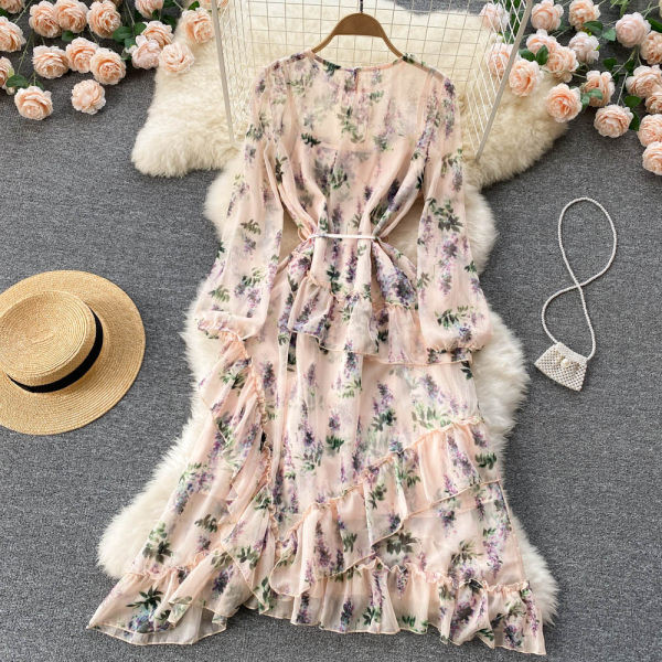 Μακρύ γυναικείο φόρεμα με βολάν  και μακριά μανίκια