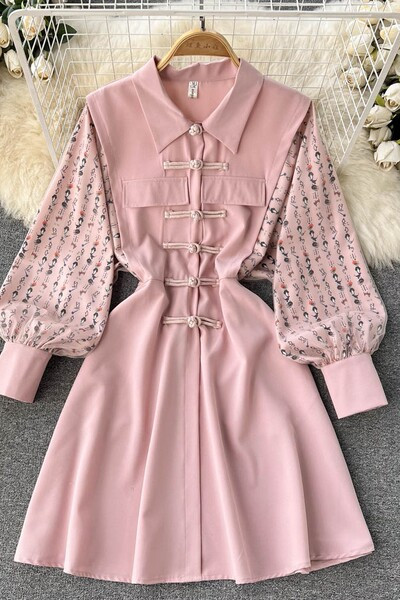 Roosa naiste kleit klassikalise kraega