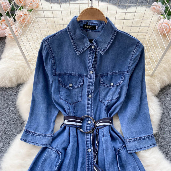 Naiste vabaaja teksakleit vöökohal