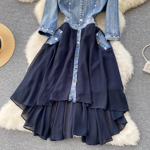 Naiste asümmeetriline nööpidega kleit