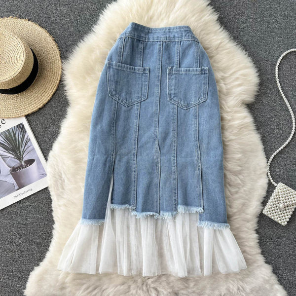 Pikk teksaseelik taskute ja tülliga