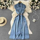 Naiste teksakleit taskute ja nööpidega