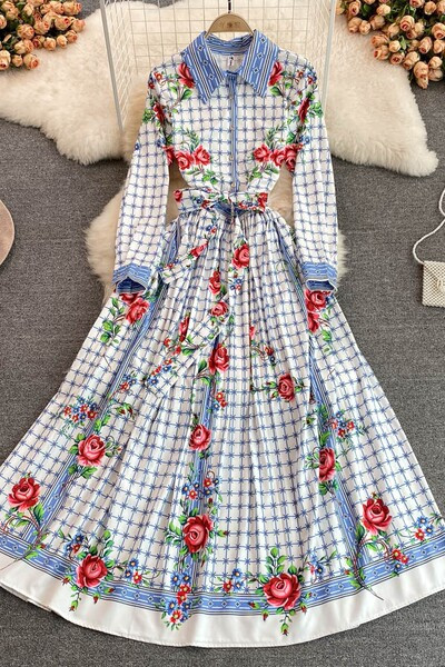 Klassikalise kraega pikk kleit