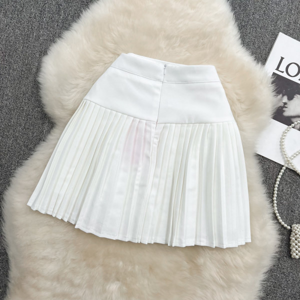 Naiste plisseeritud seelik kõrge vöökoha ja dekoratiivkividega