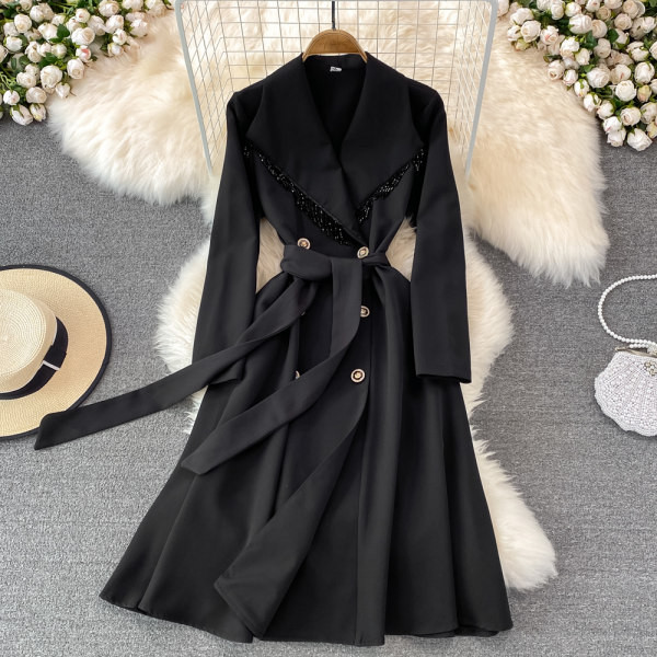 Γυναικείο κομψό φόρεμα με διακοσμητικές πέτρες και ζώνη